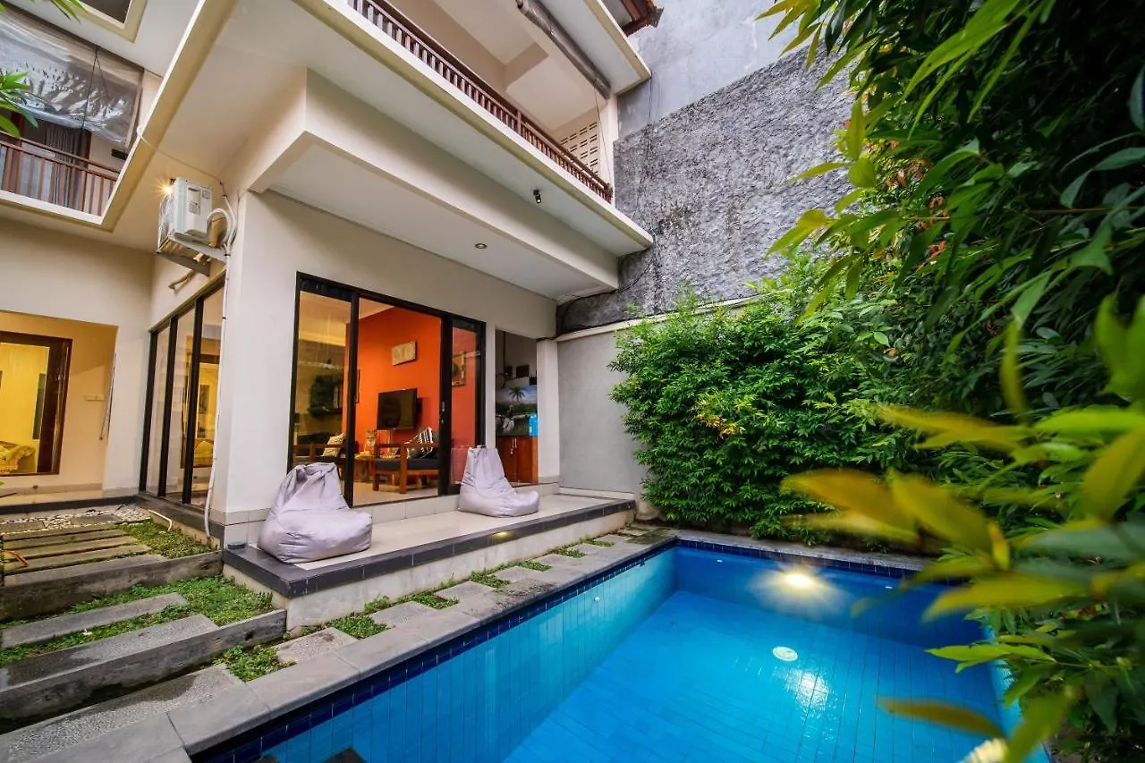 Villa Kinawa Seminyak インドネシア