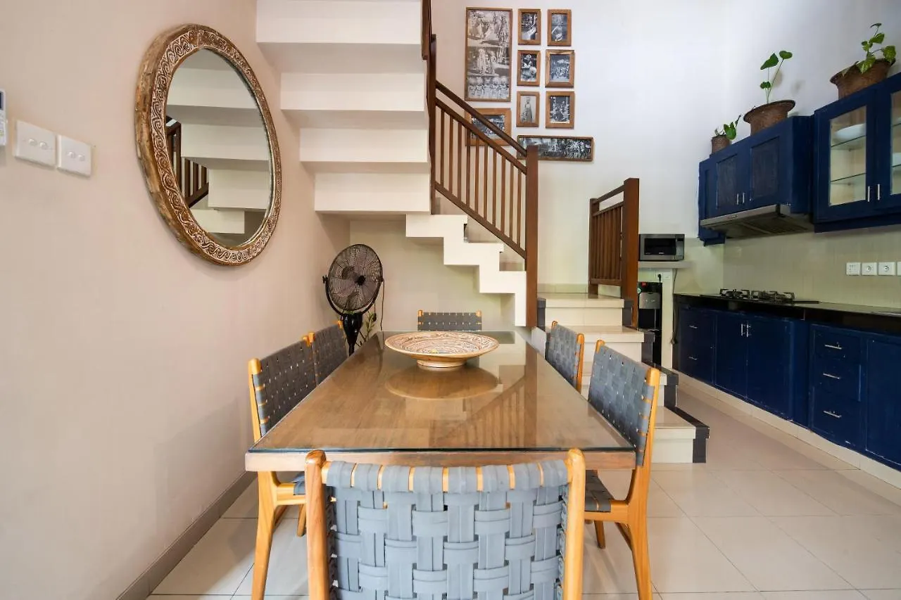 Villa Kinawa Seminyak インドネシア