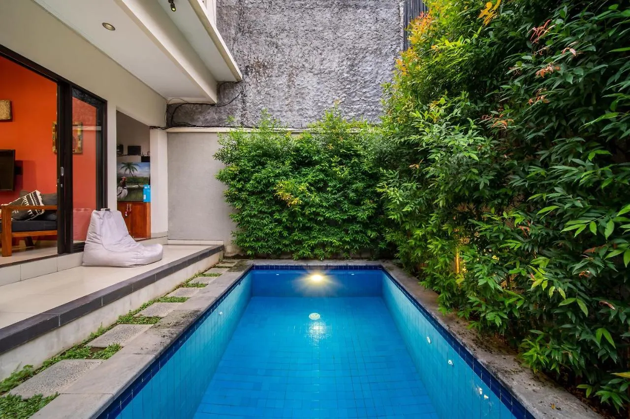 Villa Kinawa Seminyak インドネシア