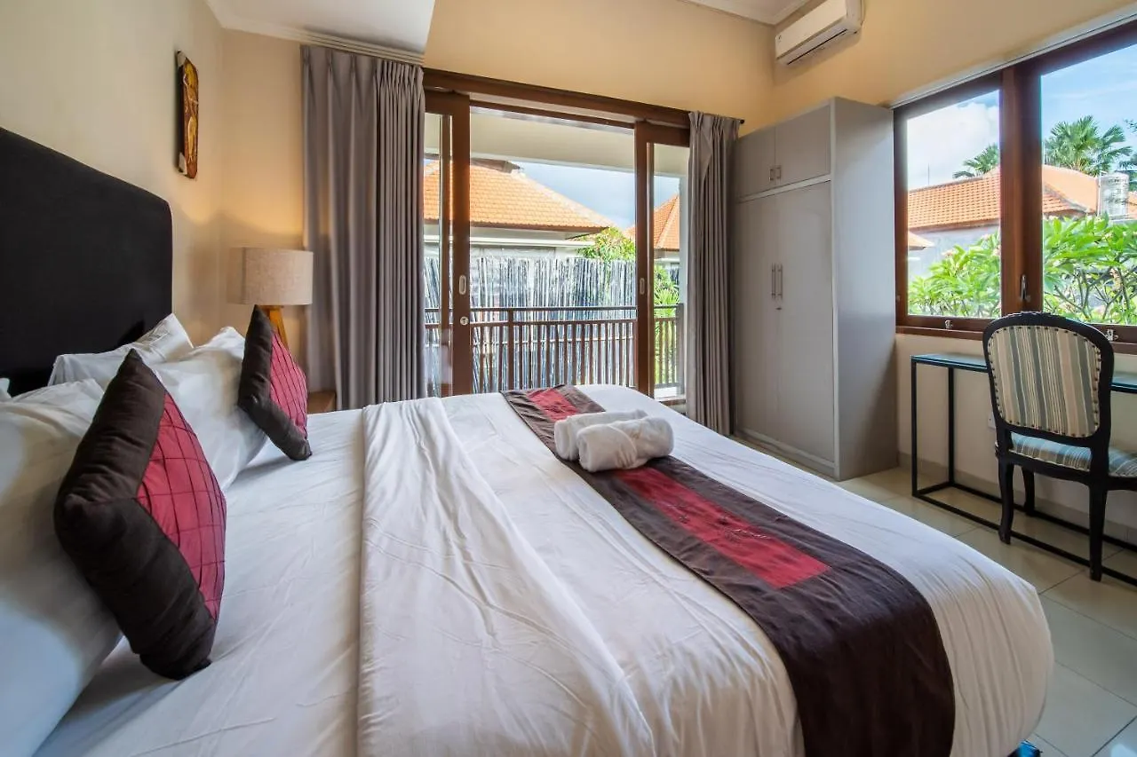 Villa Kinawa Seminyak スミニャック